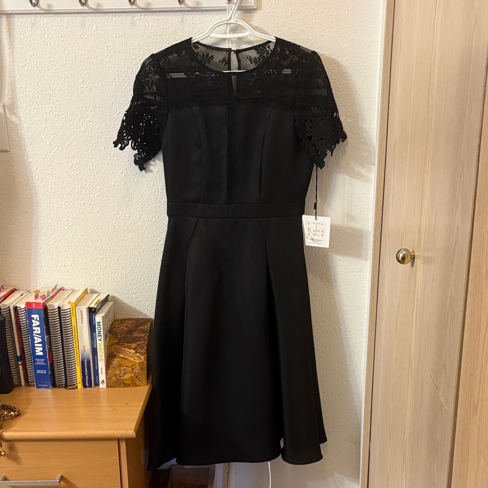 Chic Black Lace Midi Dress
